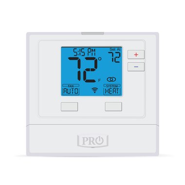 Pro1Iaq, T701I = Termostato 24 voltios de una sola etapa 1 calor/1 frío 5/2 días o programable blanco 41-95 grados Fahrenheit WiFi Pantalla de 4 pulgadas = Pro1Iaq